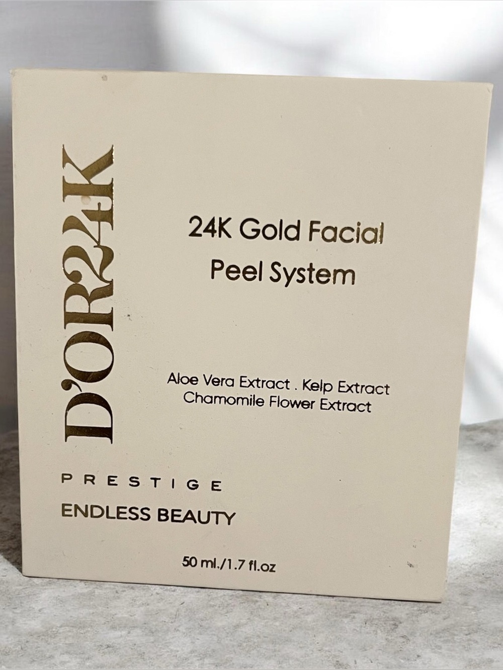 24K Gold Facial Peel - Gold & Frosted Beige